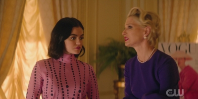 katy_keene_s01e06_1080p_webrip_x264-xlf_0349.jpg