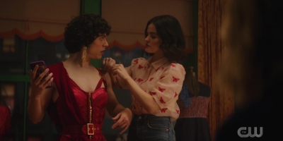 katy_keene_s01e06_1080p_webrip_x264-xlf_0523.jpg