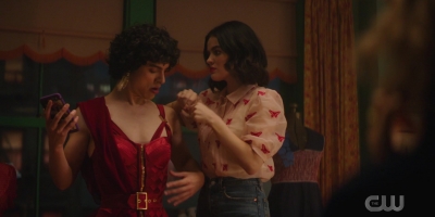 katy_keene_s01e06_1080p_webrip_x264-xlf_0524.jpg