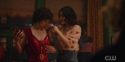 katy_keene_s01e06_1080p_webrip_x264-xlf_0525.jpg