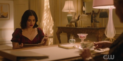 katy_keene_s01e06_1080p_webrip_x264-xlf_0995.jpg