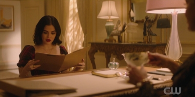 katy_keene_s01e06_1080p_webrip_x264-xlf_0996.jpg