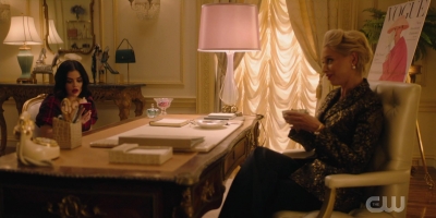 katy_keene_s01e06_1080p_webrip_x264-xlf_1017.jpg