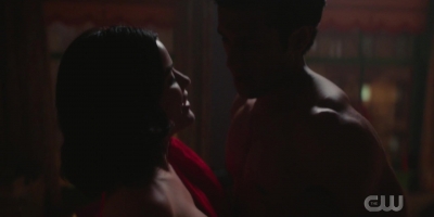 katy_keene_s01e06_1080p_webrip_x264-xlf_2149.jpg