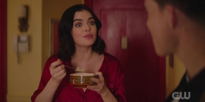 katy_keene_s01e06_1080p_webrip_x264-xlf_2245.jpg