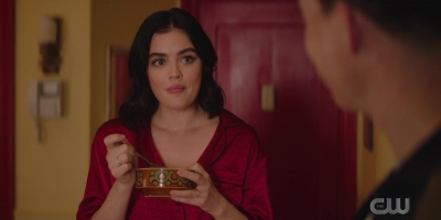katy_keene_s01e06_1080p_webrip_x264-xlf_2249.jpg