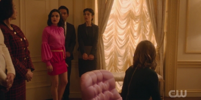 katy_keene_s01e06_1080p_webrip_x264-xlf_2471.jpg