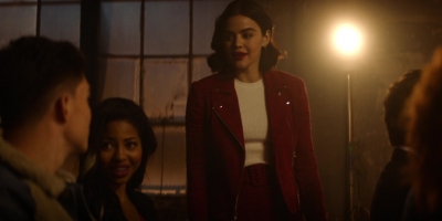 katy_keene_s01e07_1080p_web_h264-memento_0404.jpg