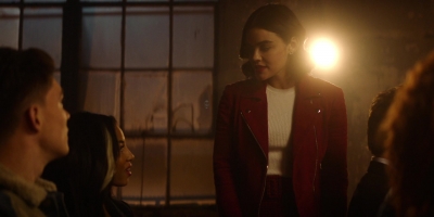 katy_keene_s01e07_1080p_web_h264-memento_0405.jpg