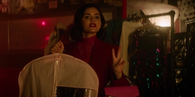 katy_keene_s01e07_1080p_web_h264-memento_2185.jpg