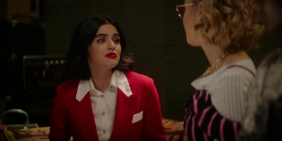 katy_keene_s01e08_1080p_web_h264-memento_0431.jpg