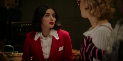 katy_keene_s01e08_1080p_web_h264-memento_0434.jpg