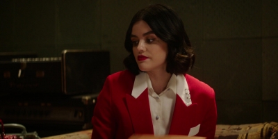 katy_keene_s01e08_1080p_web_h264-memento_0444.jpg