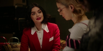 katy_keene_s01e08_1080p_web_h264-memento_0451.jpg