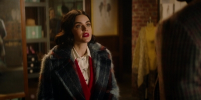 katy_keene_s01e08_1080p_web_h264-memento_0689.jpg