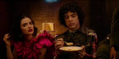 katy_keene_s01e08_1080p_web_h264-memento_1674.jpg