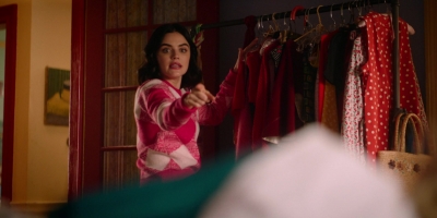 katy_keene_s01e09_1080p_web_h264-memento_0209.jpg