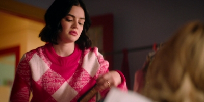 katy_keene_s01e09_1080p_web_h264-memento_0283.jpg
