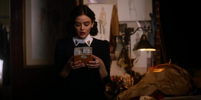 katy_keene_s01e09_1080p_web_h264-memento_0314.jpg