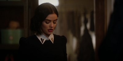 katy_keene_s01e09_1080p_web_h264-memento_0356.jpg