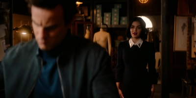 katy_keene_s01e09_1080p_web_h264-memento_0417.jpg