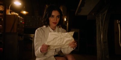 katy_keene_s01e09_1080p_web_h264-memento_0627.jpg
