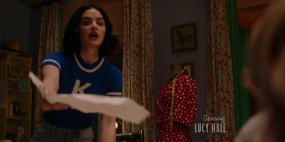katy_keene_s01e09_1080p_web_h264-memento_0635.jpg