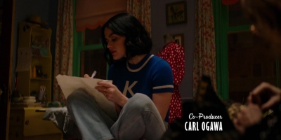 katy_keene_s01e09_1080p_web_h264-memento_0690.jpg