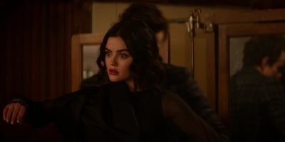 katy_keene_s01e09_1080p_web_h264-memento_0925.jpg