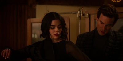 katy_keene_s01e09_1080p_web_h264-memento_0926.jpg