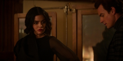 katy_keene_s01e09_1080p_web_h264-memento_0933.jpg