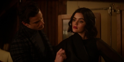 katy_keene_s01e09_1080p_web_h264-memento_0939.jpg