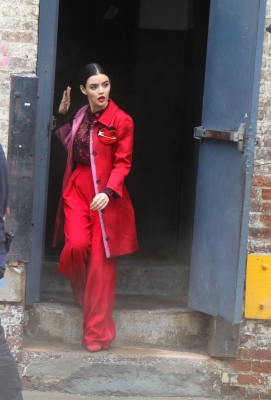 HQ
