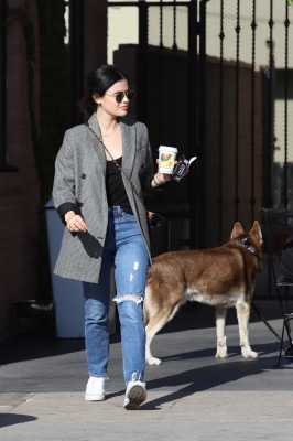 leavingalfreds111119-012.jpg