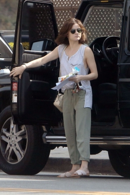 HQ
