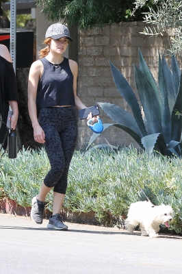 HQ
