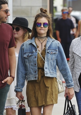 HQ
