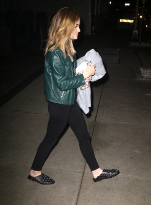 HQ
