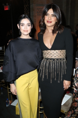 oscarnyfw100919-005.jpg