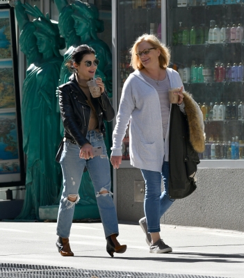 outforcoffeenyc121019-029.jpg