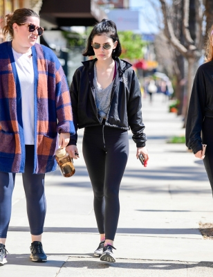 outinla160220-001.jpg