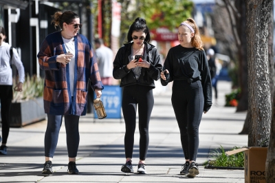 outinla160220-005.jpg