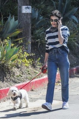 outinla210420-012.jpg