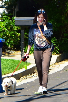 outinla220420-004.jpg