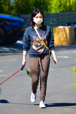 outinla220420-012.jpg