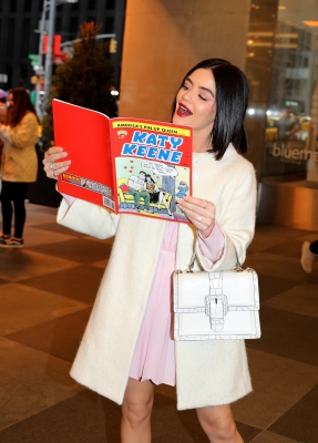 outsidebroadwayconnyc-008.jpg