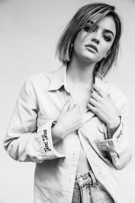 HQ
