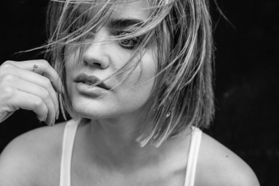 HQ
