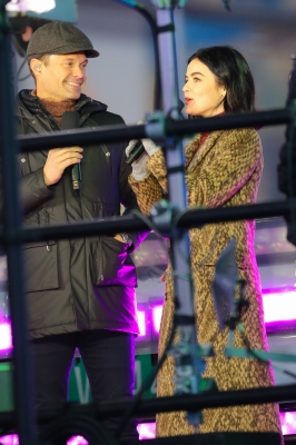 rehearshnyc291219-019.jpg