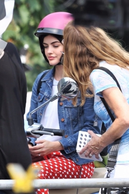 HQ
